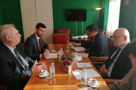 Εθιμοτυπική συνάντηση του Έλληνα Πρέσβη στη Σερβία κ. Γιώργου Διακοφωτάκη με τον Υπουργό Πολιτισμού και Ενημέρωσης της Σερβίας κ. Vladan Vukosavljević